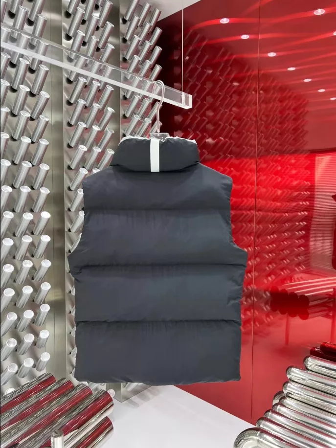 Canada Goose Vest – CG096 WellDesigned 133