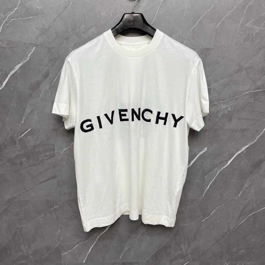 Comfortable 2573 Givenchy 4g Embroidered T-shirt – GVS32