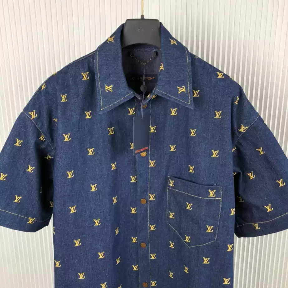 Comfortable 5132 LV Embroidered Signature Short-Sleeved Denim Shirt – LVS031
