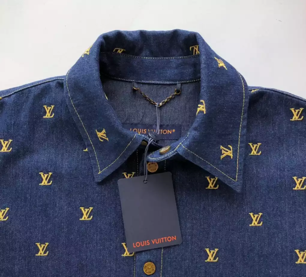 Comfortable 5132 LV Embroidered Signature Short-Sleeved Denim Shirt – LVS031