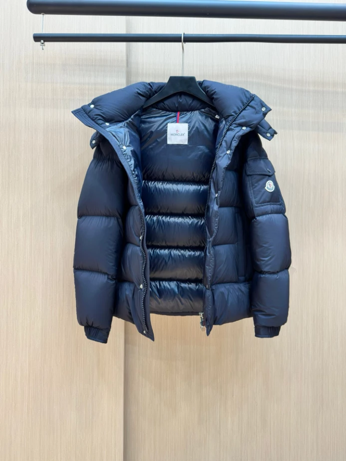Comfortable 5679 Moncler Vezere Short Down Jacket – MC137