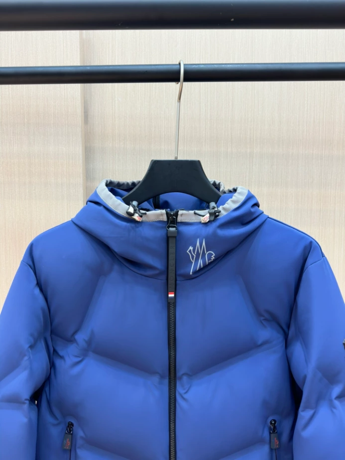 DailyWear 6986 Moncler Grenoble Arcesaz Jacket – MC122