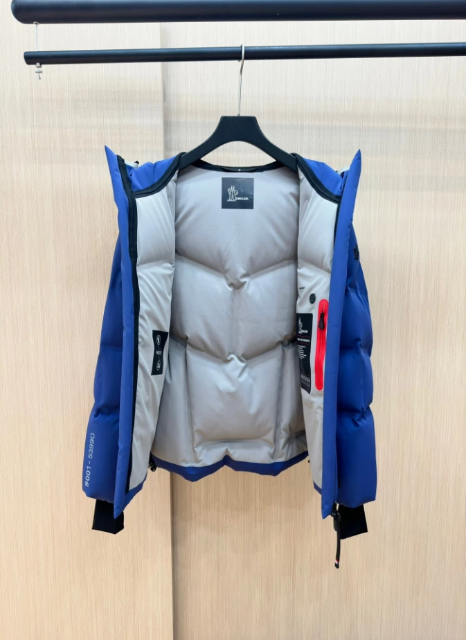 DailyWear 6986 Moncler Grenoble Arcesaz Jacket – MC122