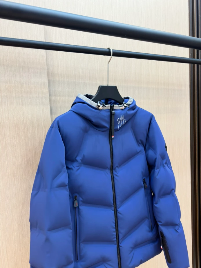 DailyWear 6986 Moncler Grenoble Arcesaz Jacket – MC122