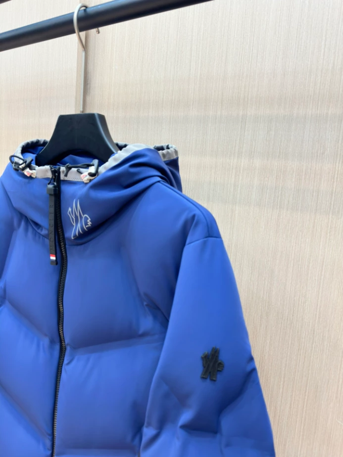 DailyWear 6986 Moncler Grenoble Arcesaz Jacket – MC122