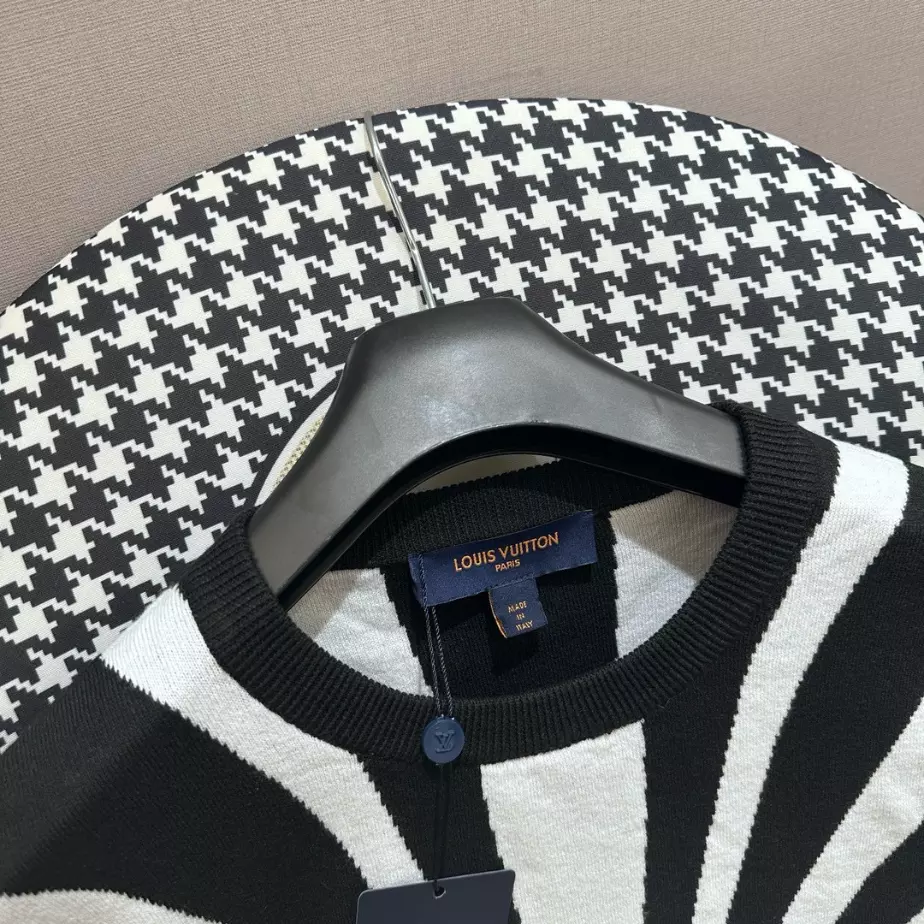 EasyMatch 5497 Louis Vuitton Merino Wool Jacquard Pullover – SLV047