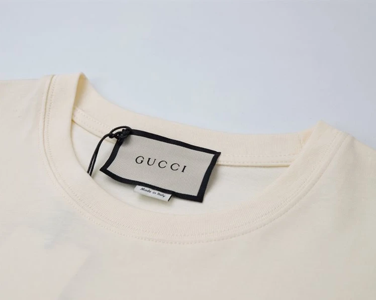 GUCCI INTERLOCKING G STAR PRINT COTTON T-SHIRT – GCS153 AllSeason 5321