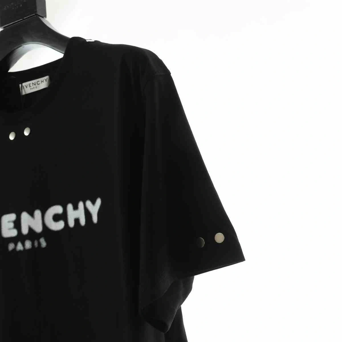 Givenchy T-Shirt With Metallic Details – GVS06 DailyWear 9375