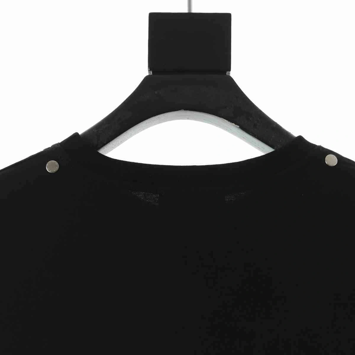 Givenchy T-Shirt With Metallic Details – GVS06 DailyWear 9375