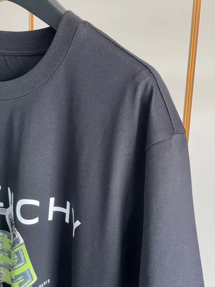 Givenchy T-shirt – GVS55 WellDesigned 3060