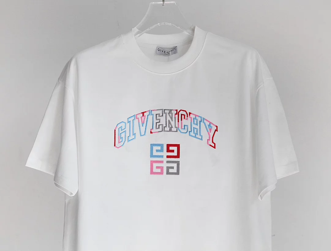 Givenchy T-shirt – GVS75 GoAnywhere 847