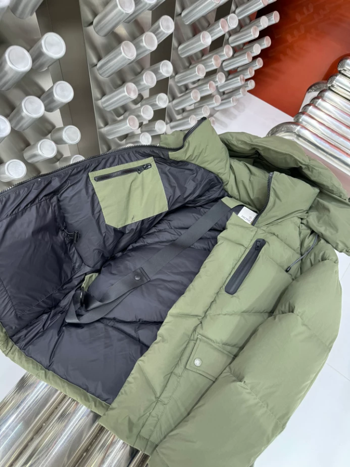 GoAnywhere 1002 Moncler X Pharrell Williams Jacket – MC076