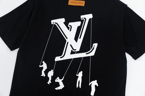 GoAnywhere 4493 Louis Vuitton Paratrooper Character Letter Print T-shirt – LSVT082