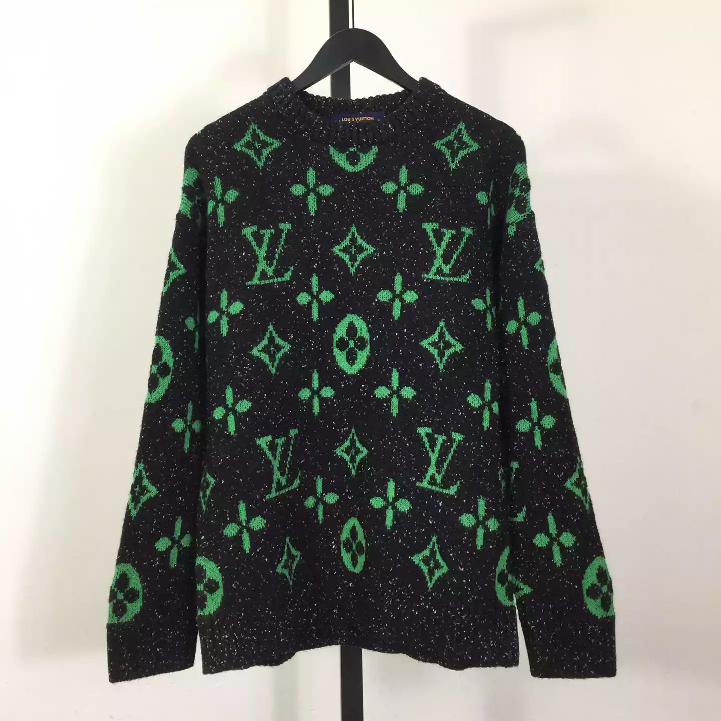 GoAnywhere 7273 Louis Vuitton Sweater – SLV069