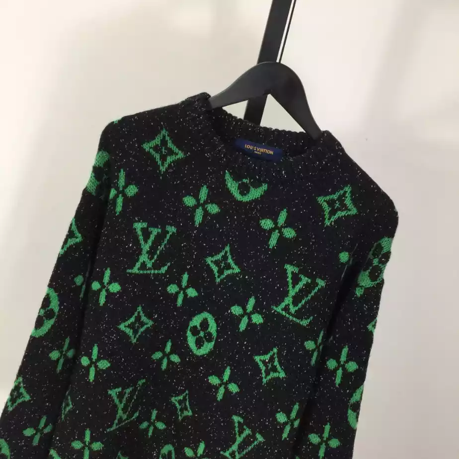 GoAnywhere 7273 Louis Vuitton Sweater – SLV069