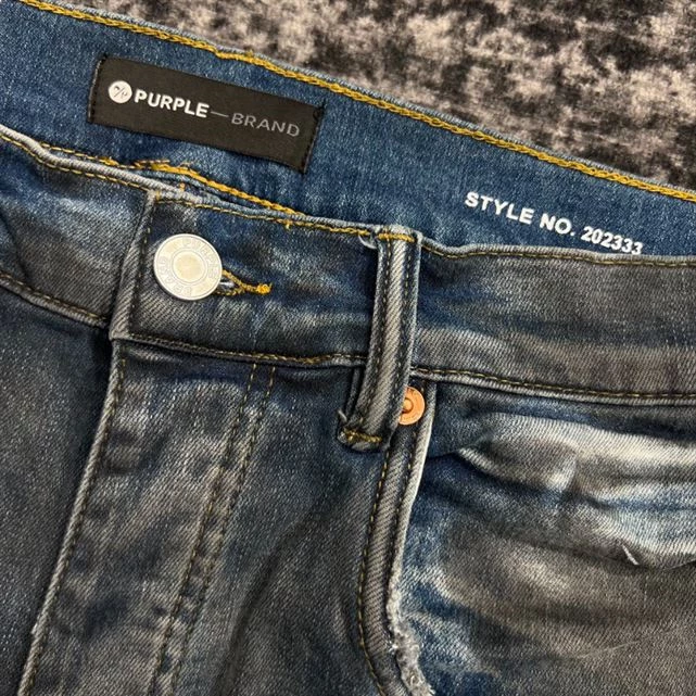 GoAnywhere 9213 AMIRI JEANS – AJ003