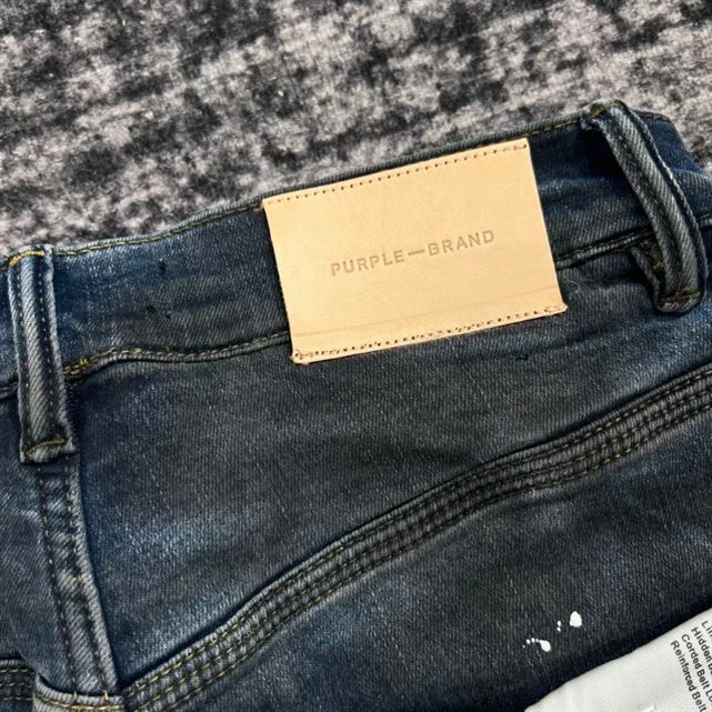 GoAnywhere 9213 AMIRI JEANS – AJ003