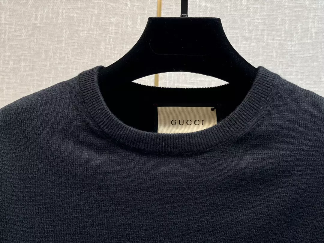 GoAnywhere 9827 Gucci Sweater – GBH042
