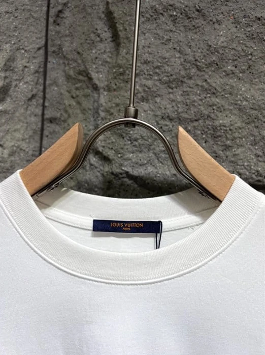 GoodFit 8561 Louis Vuitton T-shirt – LSVT0207