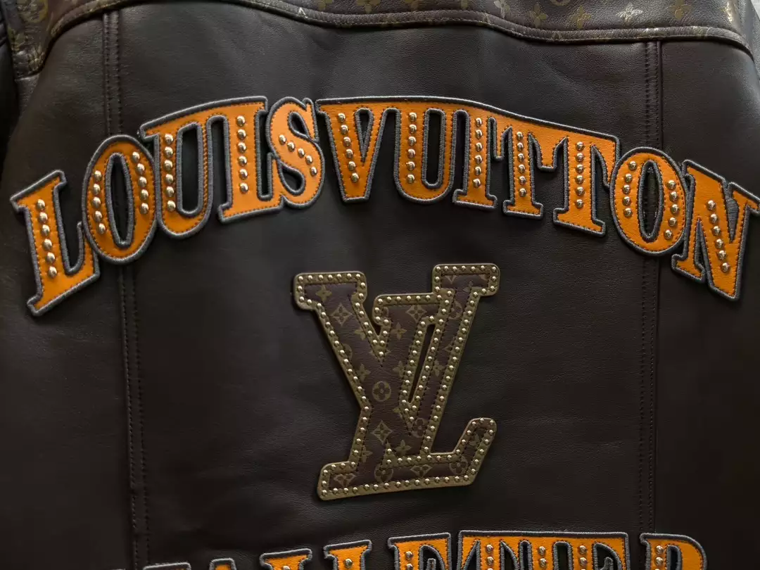 HighQuality 1506 Louis Vuitton Jacket – LC022