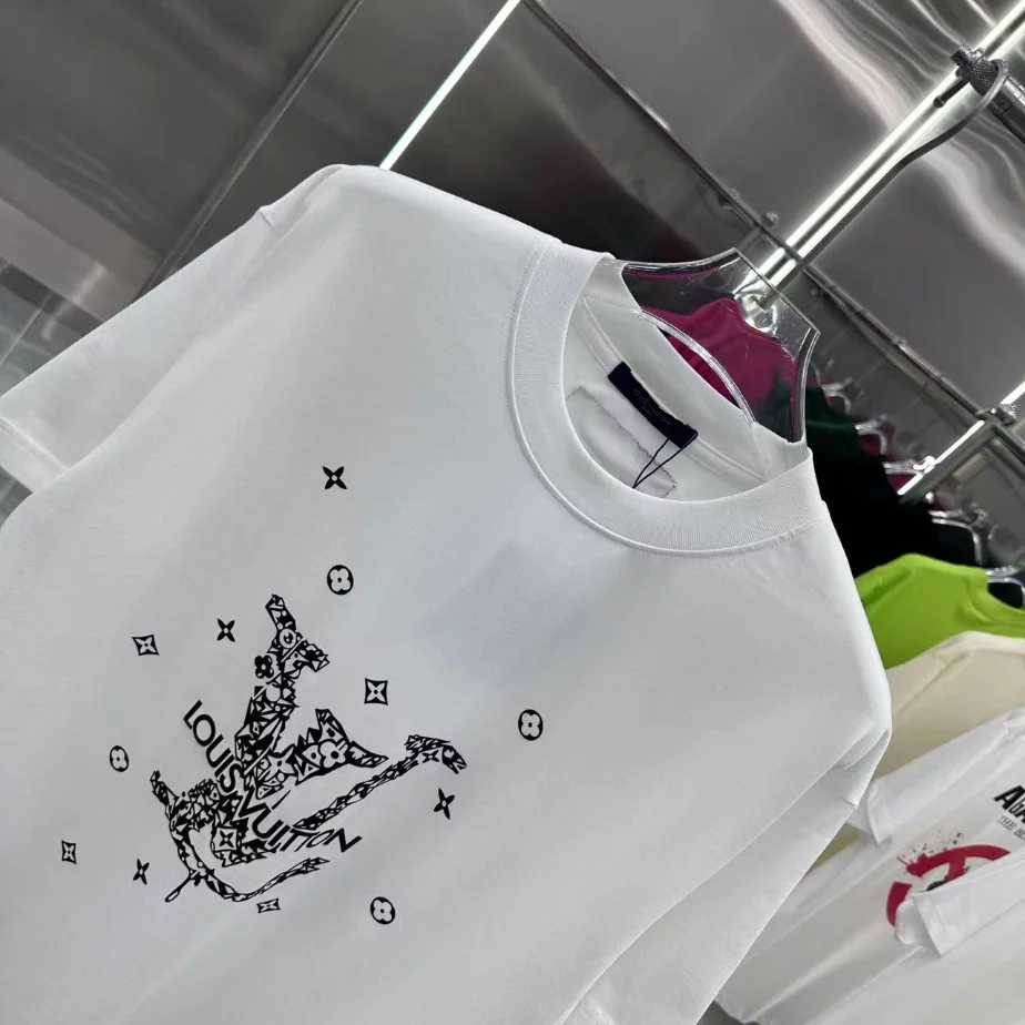 HighQuality 8618 Louis Vuitton T-shirt – LSVT0259