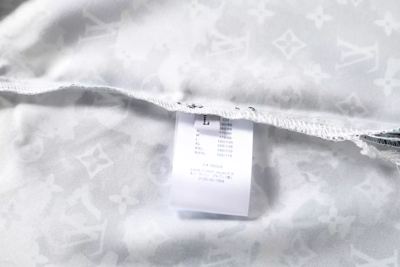 LV Short-Sleeved Shirt – LVS015 SmartChoice 4347