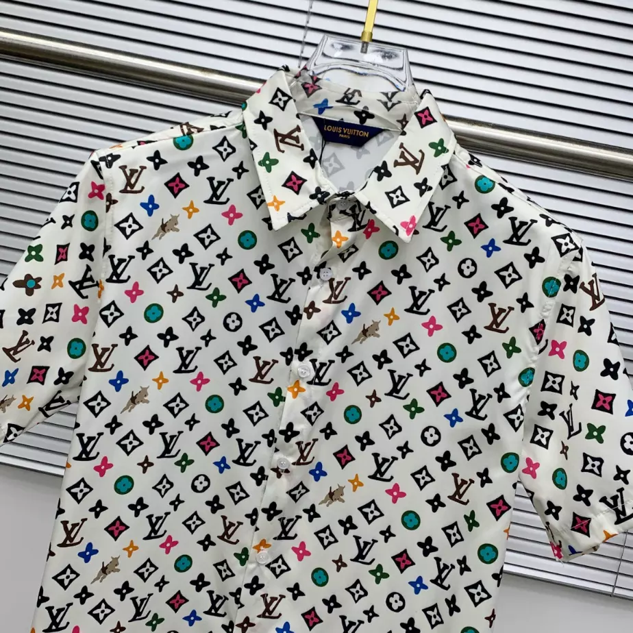 LV Short-Sleeved Shirt – LVS032 GoodFit 5522