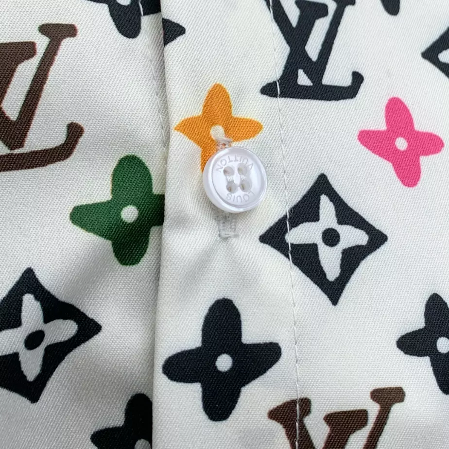 LV Short-Sleeved Shirt – LVS032 GoodFit 5522