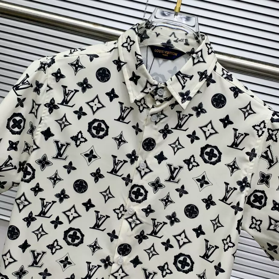 LV Short-Sleeved Shirt – LVS035 EasyMatch 9549