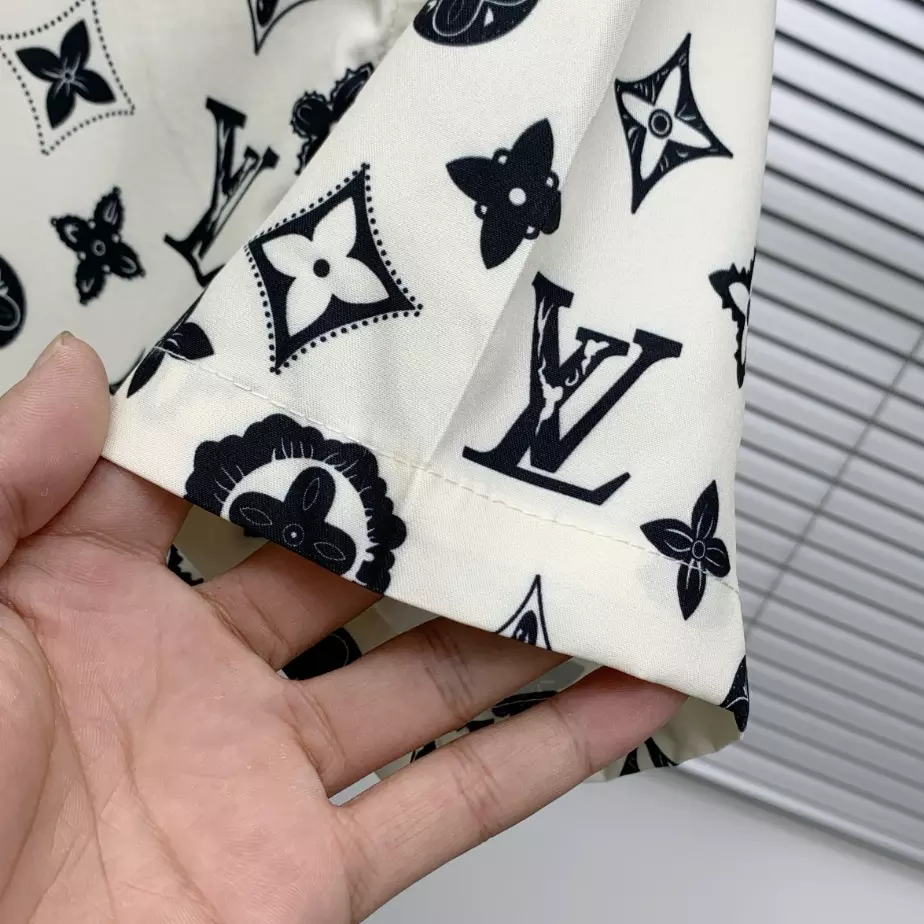 LV Short-Sleeved Shirt – LVS035 EasyMatch 9549