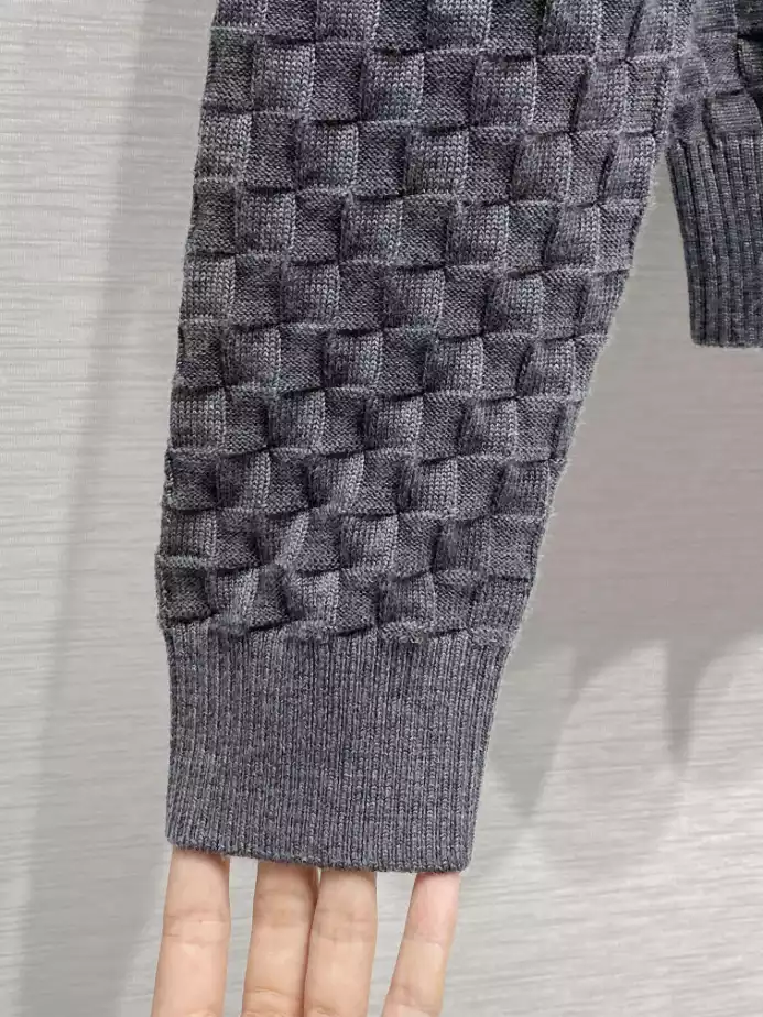 Louis Vuitton Damier Signature Crewneck – SLV029 HighQuality 1672