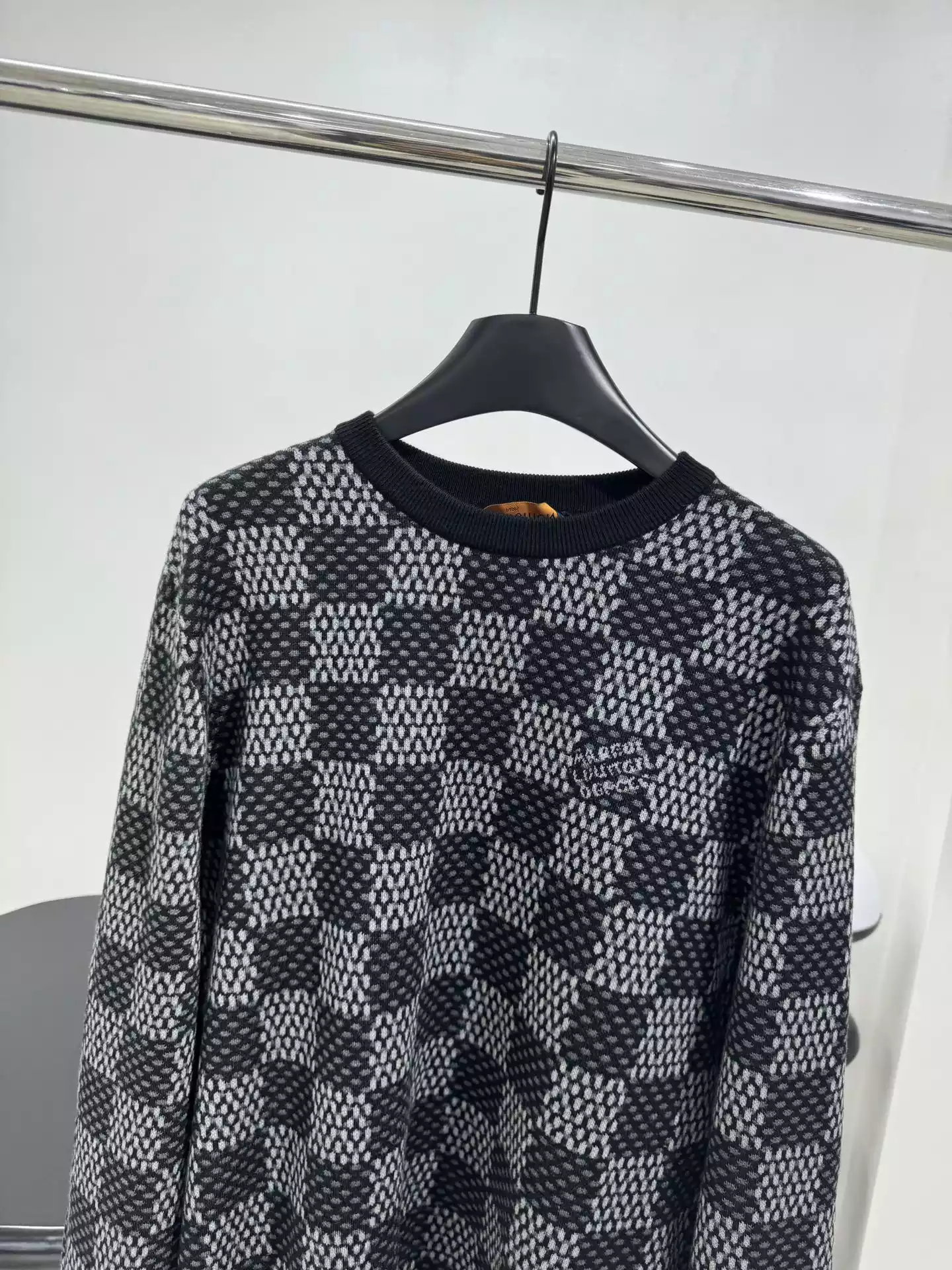 Louis Vuitton Damier Wool Crewneck – SLV058 Comfortable 1638