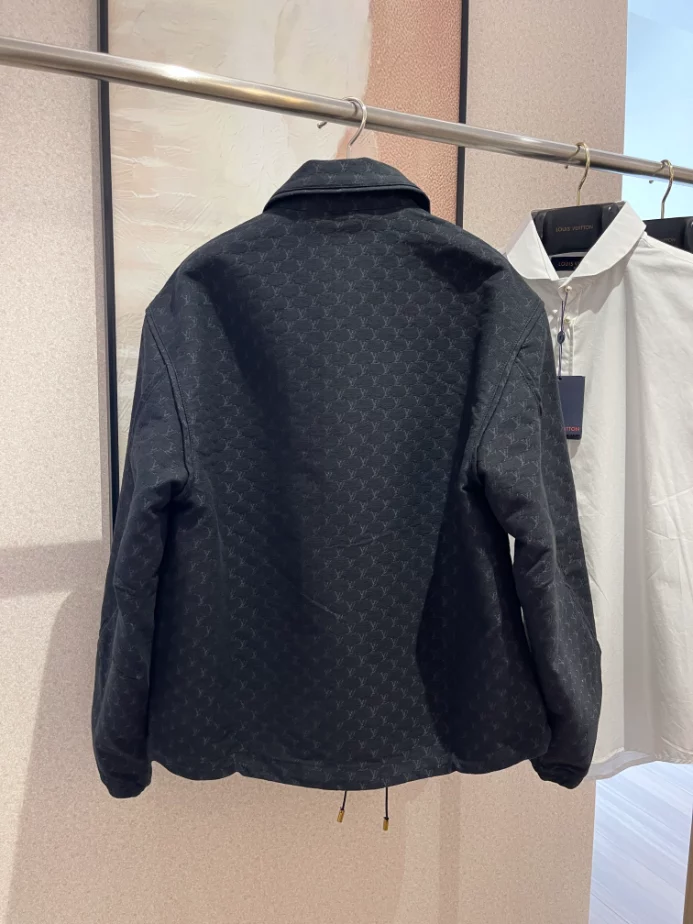 Louis Vuitton Jacket – LC006 EasyMatch 9188