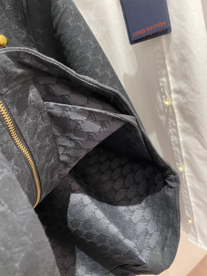 Louis Vuitton Jacket – LC006 EasyMatch 9188