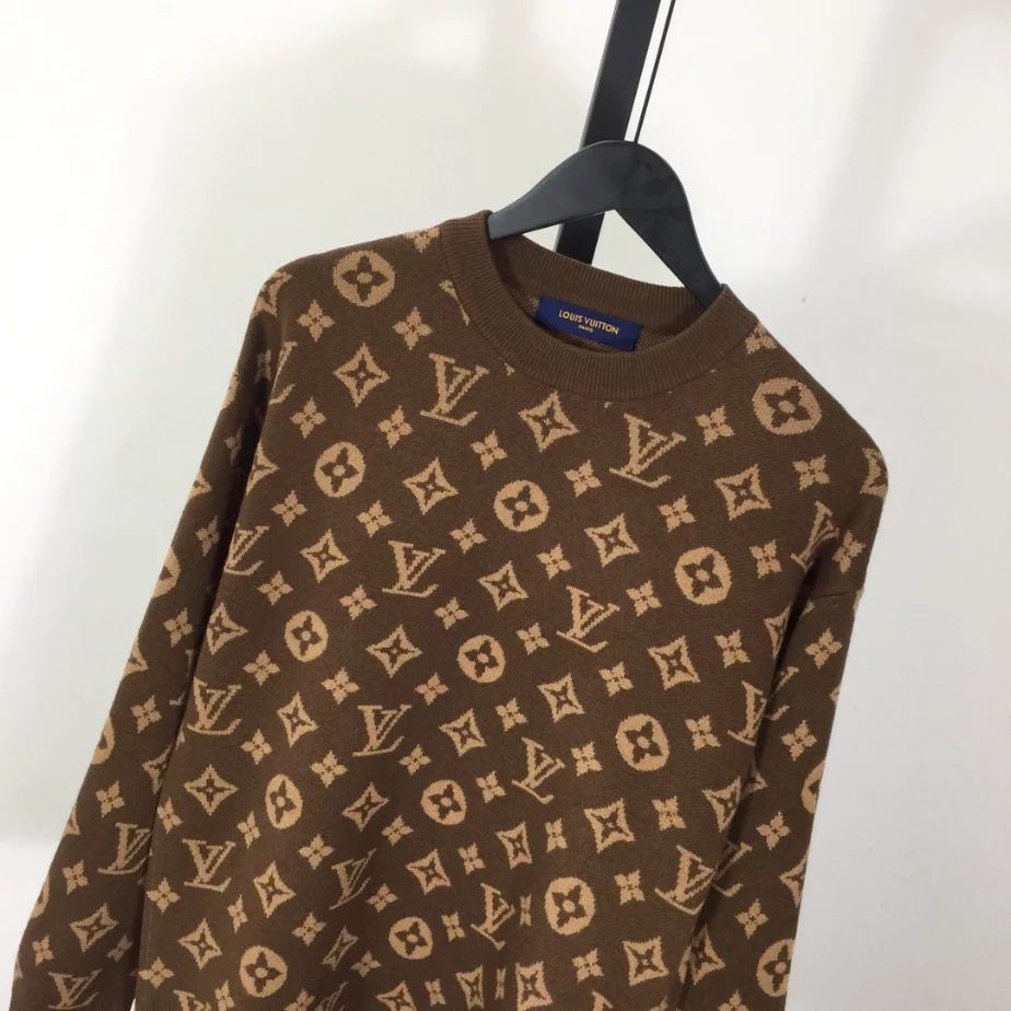 Louis Vuitton Sweater – SLV062 EasyMatch 5106