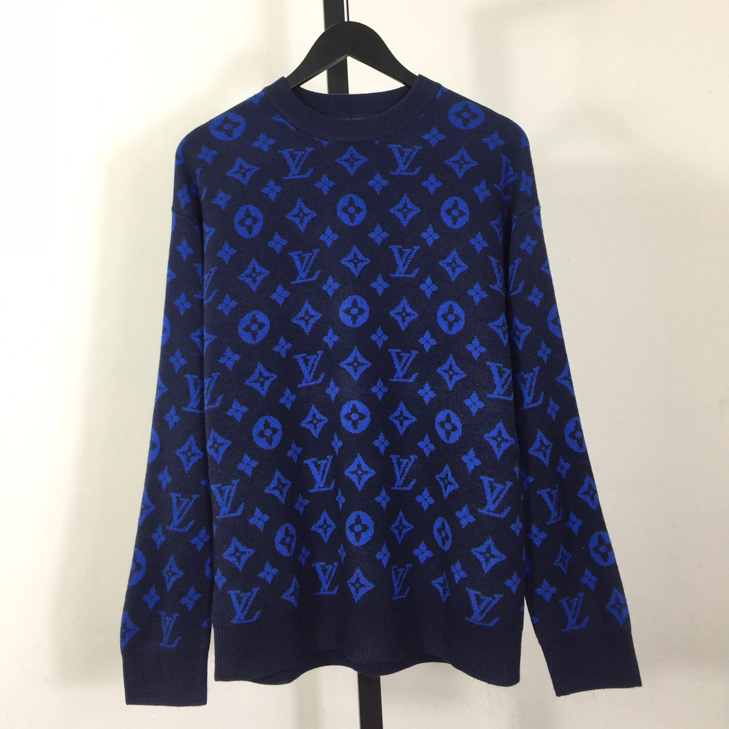 Louis Vuitton Sweater – SLV065 BestValue 3184
