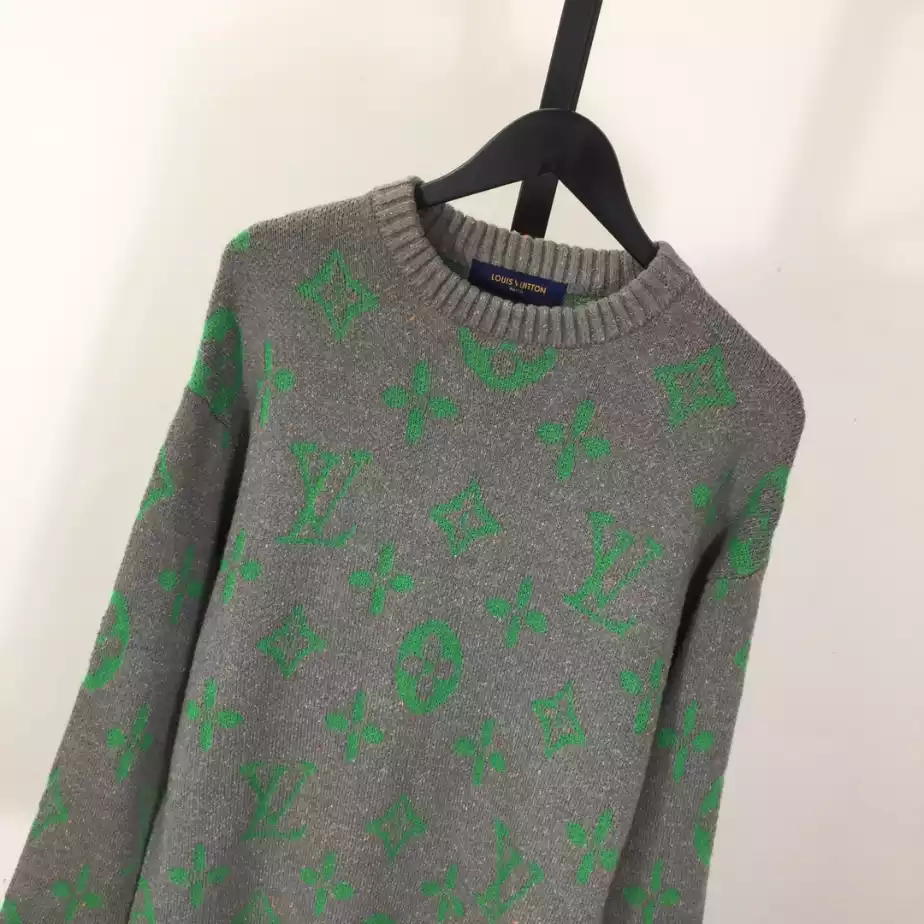 Louis Vuitton Sweater – SLV070 EasyMatch 1691