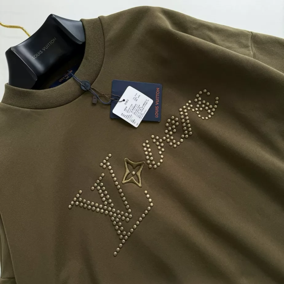 Louis Vuitton Sweatshirts – SLV026 Affordable 2520