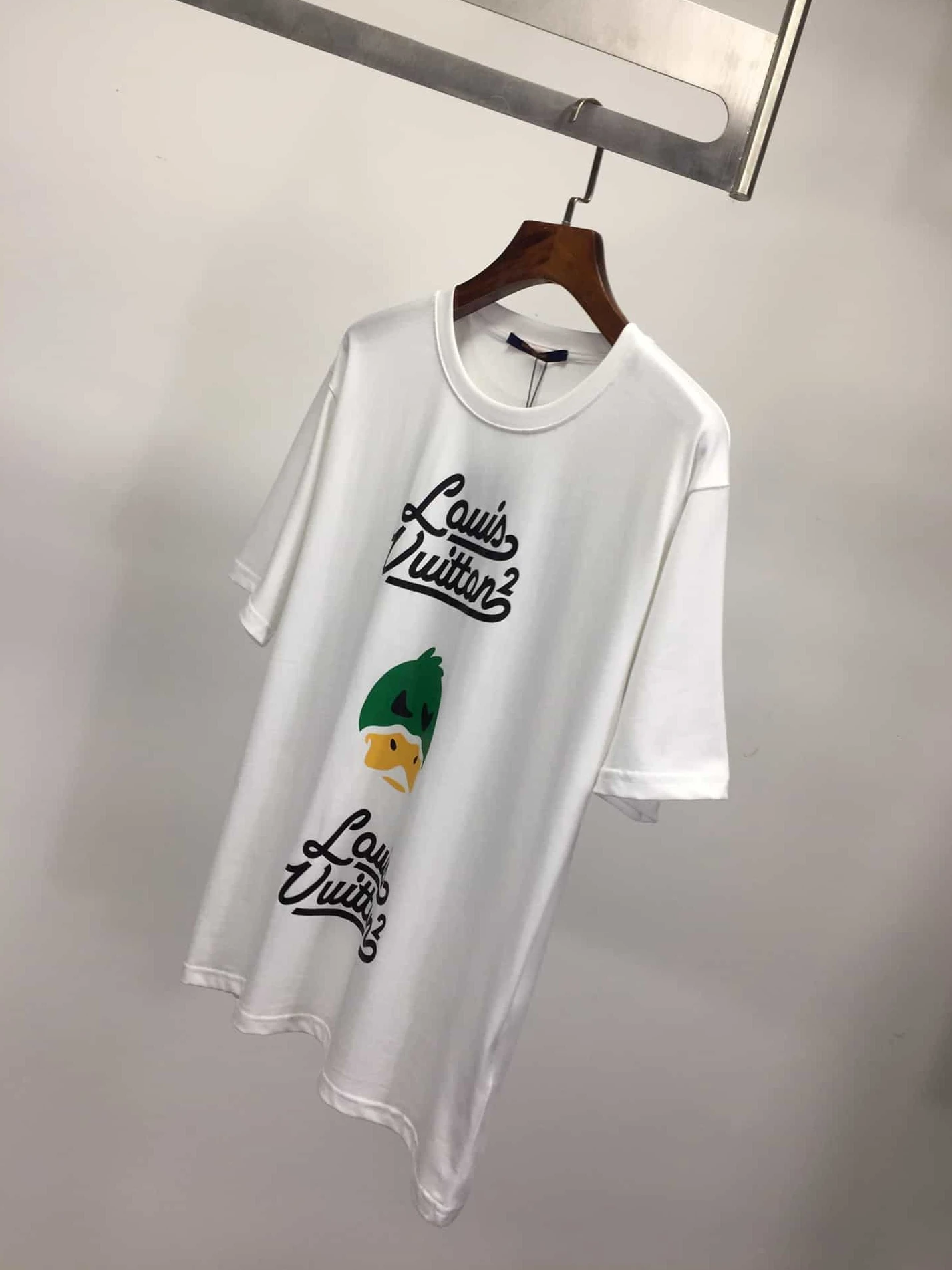 Louis Vuitton T-shirt – LSVT0105 EasyMatch 7124