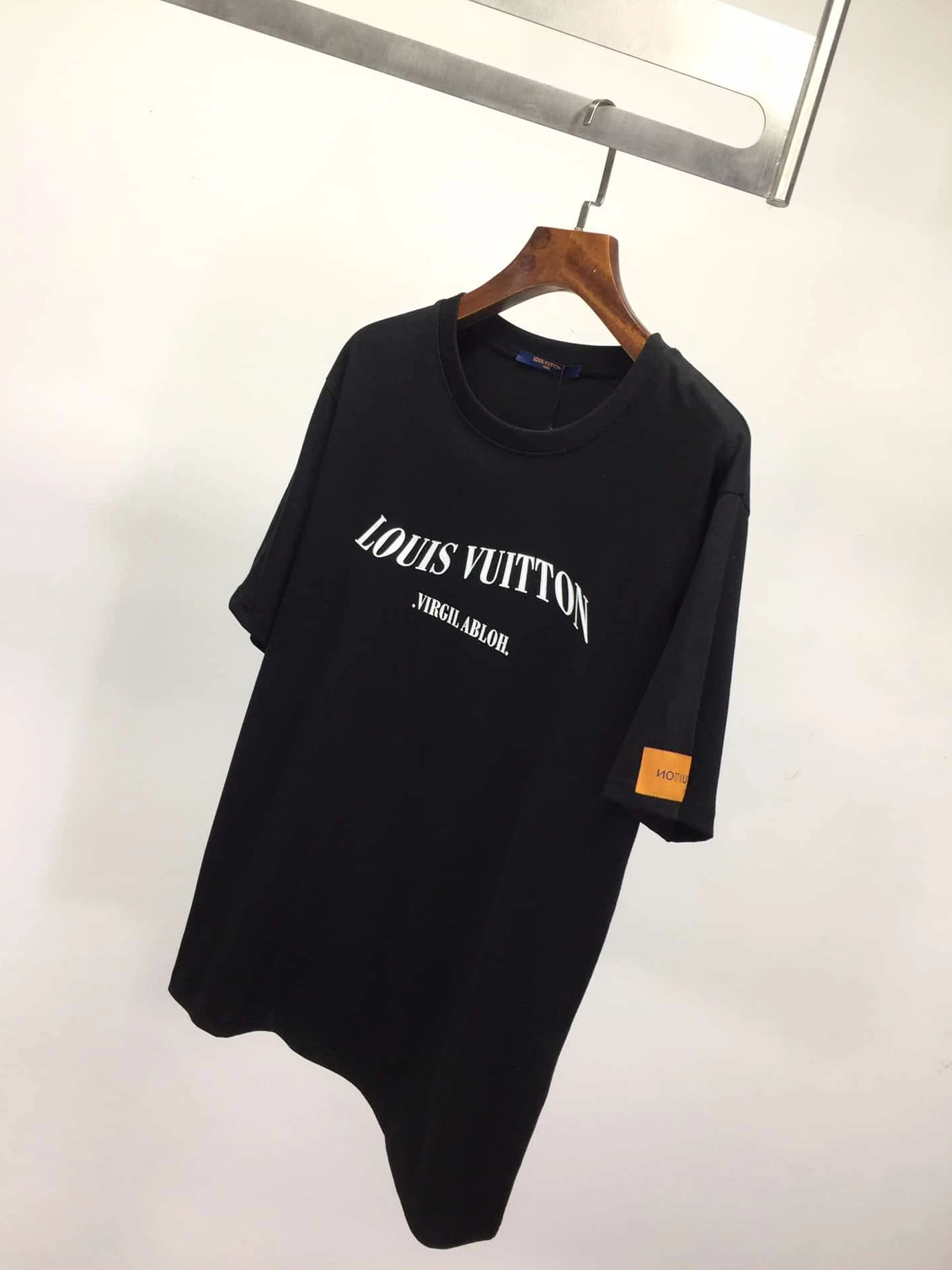 Louis Vuitton T-shirt – LSVT0108 ModernLook 2751