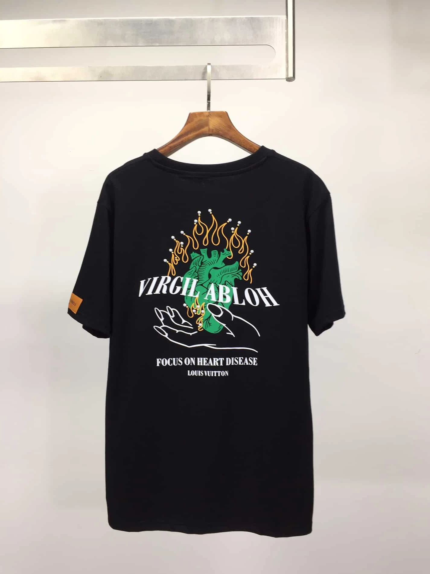 Louis Vuitton T-shirt – LSVT0108 ModernLook 2751