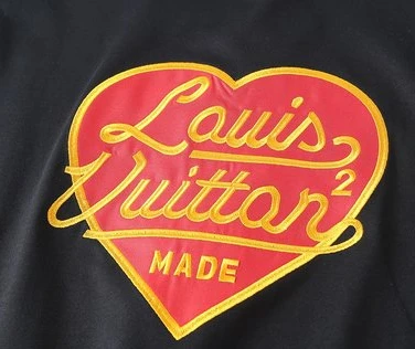 Louis Vuitton T-shirt – LSVT0122 DailyWear 8518
