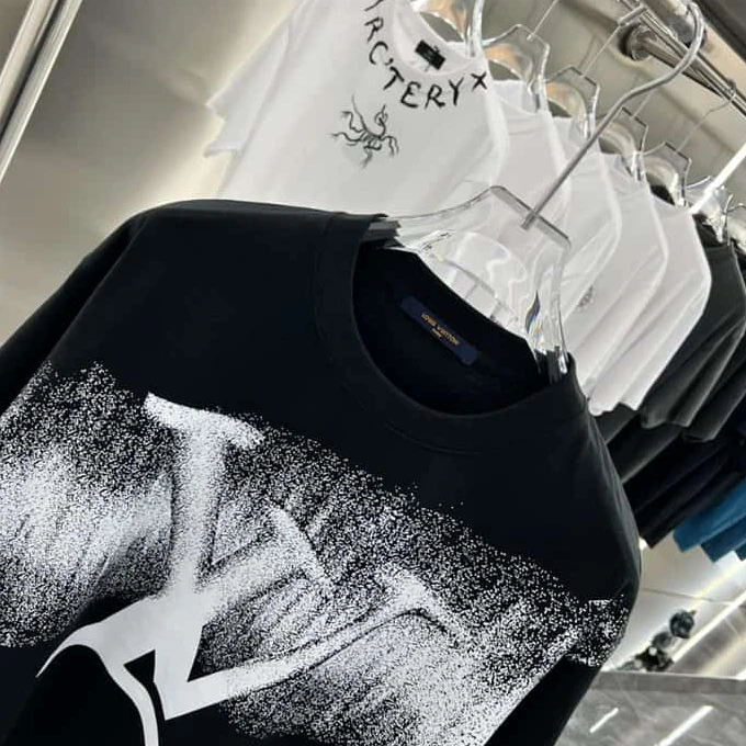 Louis Vuitton T-shirt – LSVT0173 SportInspired 3494