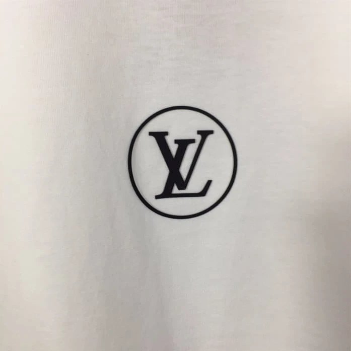Louis Vuitton T-shirt – LSVT0202 HighQuality 6662