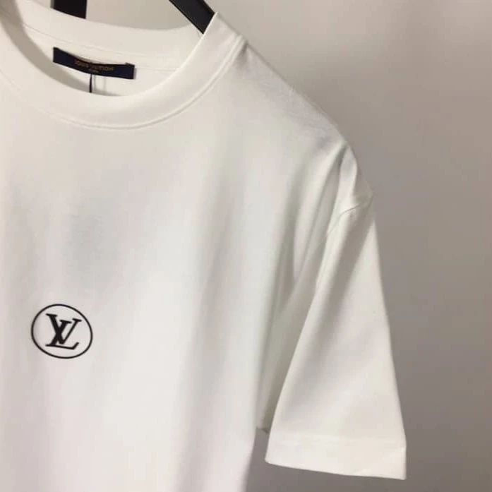 Louis Vuitton T-shirt – LSVT0202 HighQuality 6662