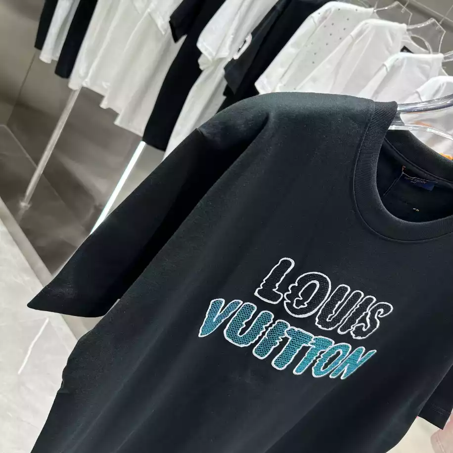 Louis Vuitton T-shirt – LSVT0231 AllSeason 1801