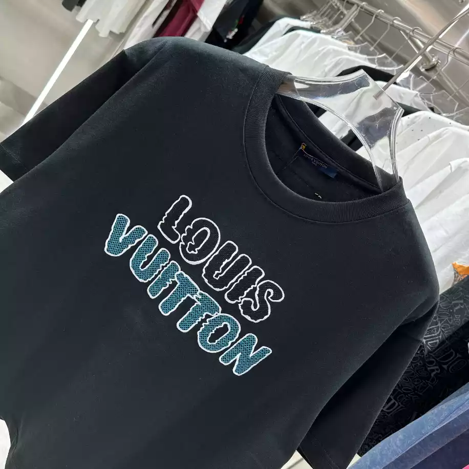Louis Vuitton T-shirt – LSVT0231 AllSeason 1801