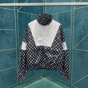Louis Vuitton Tracksuit – LC012 AllSeason 3302