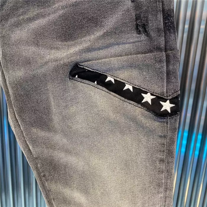 ModernLook 5833 AMIRI JEANS – AJ120