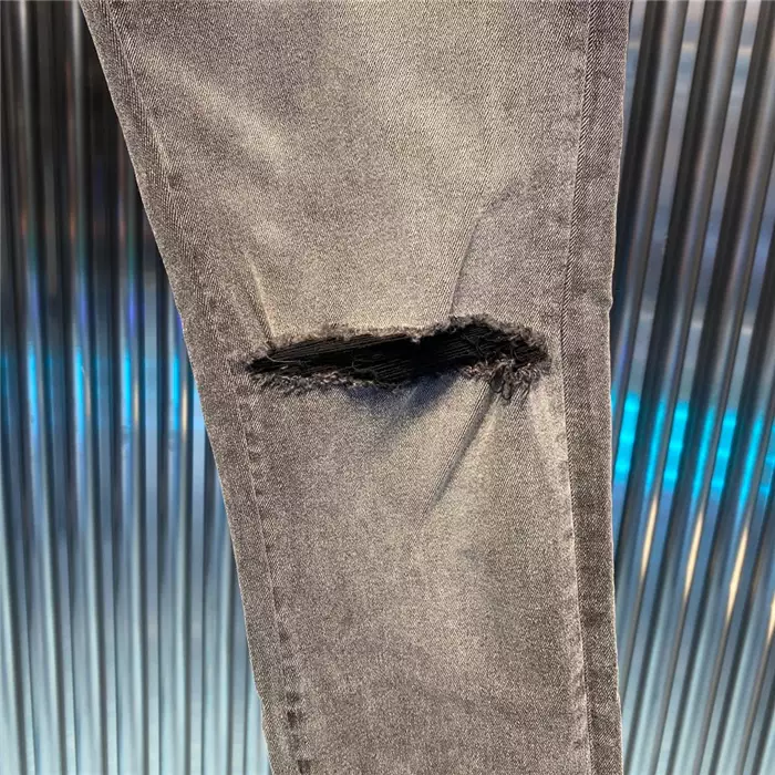 ModernLook 5833 AMIRI JEANS – AJ120